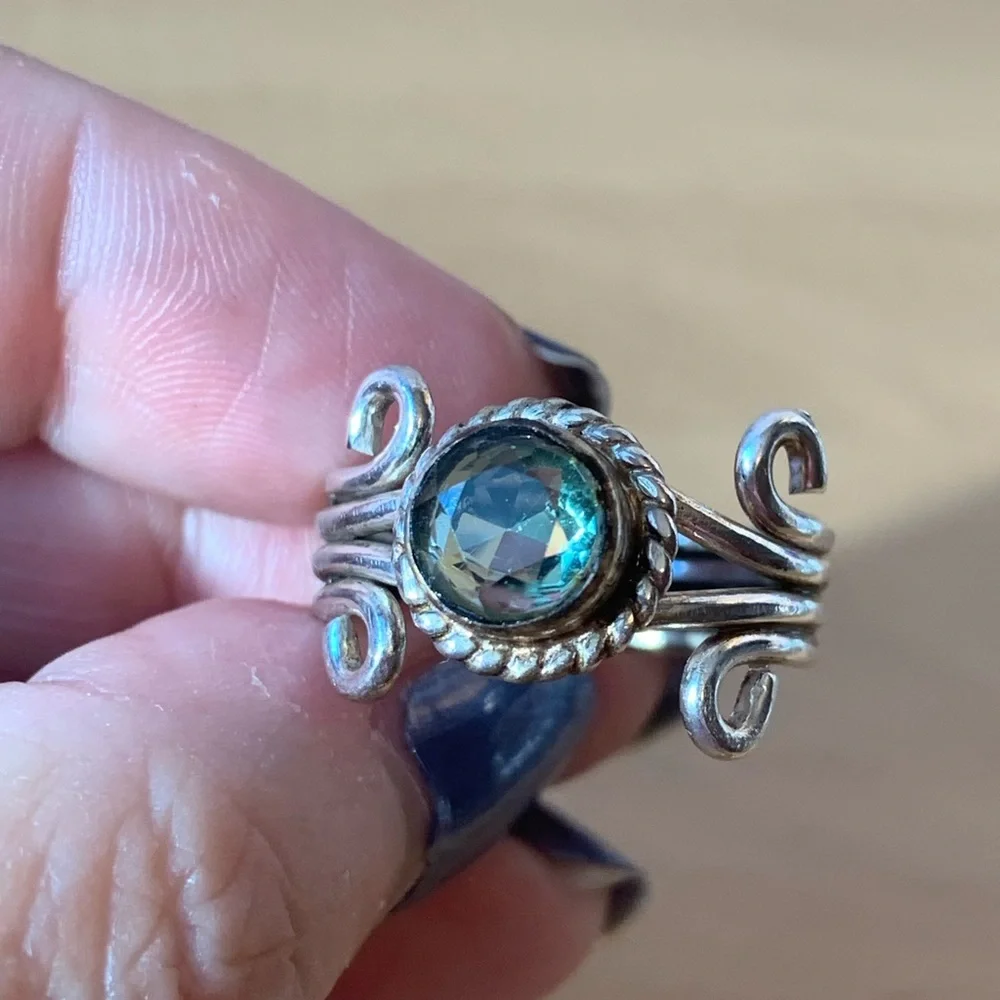 VINTAGE MINT GREEN QUARTZ RING 925 Sterling Silver